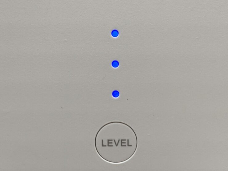 ソフトバンク
エアーターミナル４
受信レベル
LEVELボタン１秒長押し後
青ランプ最大３つ点灯
未接続は赤ランプ